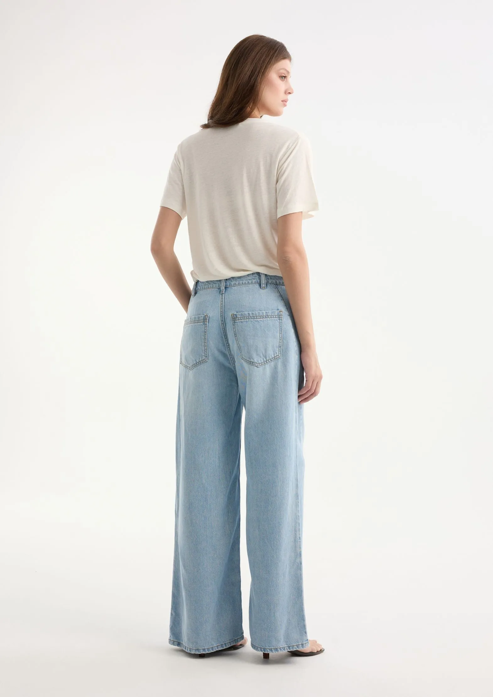 Джинсы wide leg с хлопком и лиоцеллом