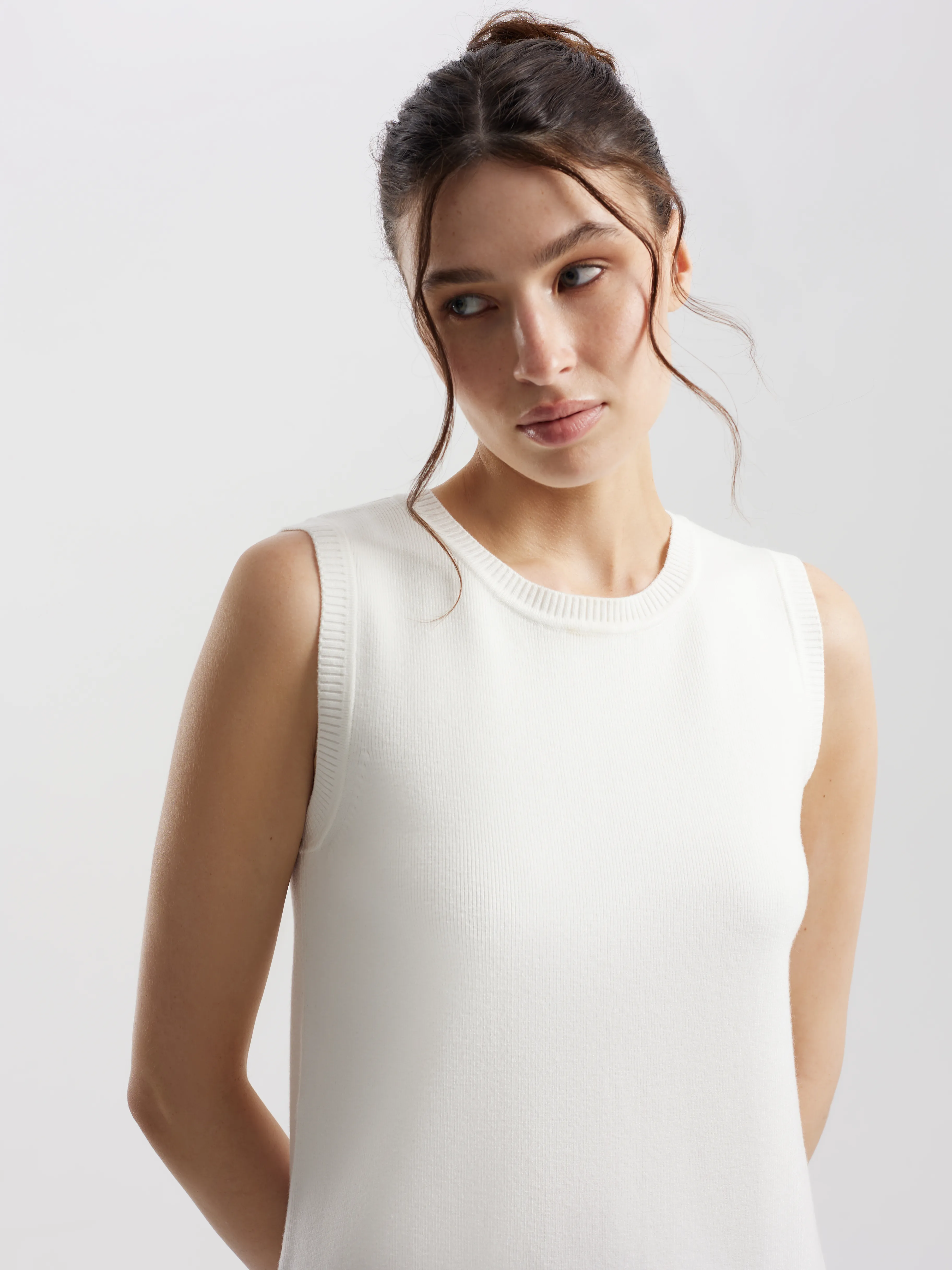 Вязаное трикотажное платье макси с вискозой