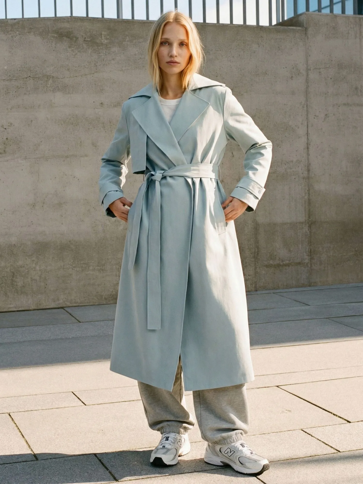 Тренч из переработанного океанического пластика REPREVE