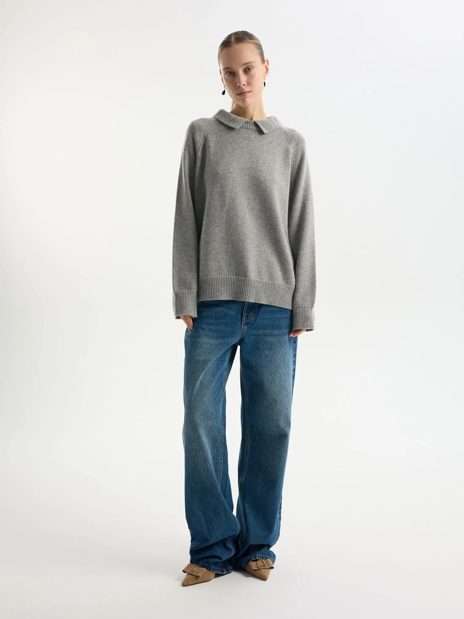 Джемпер с акцентным воротником