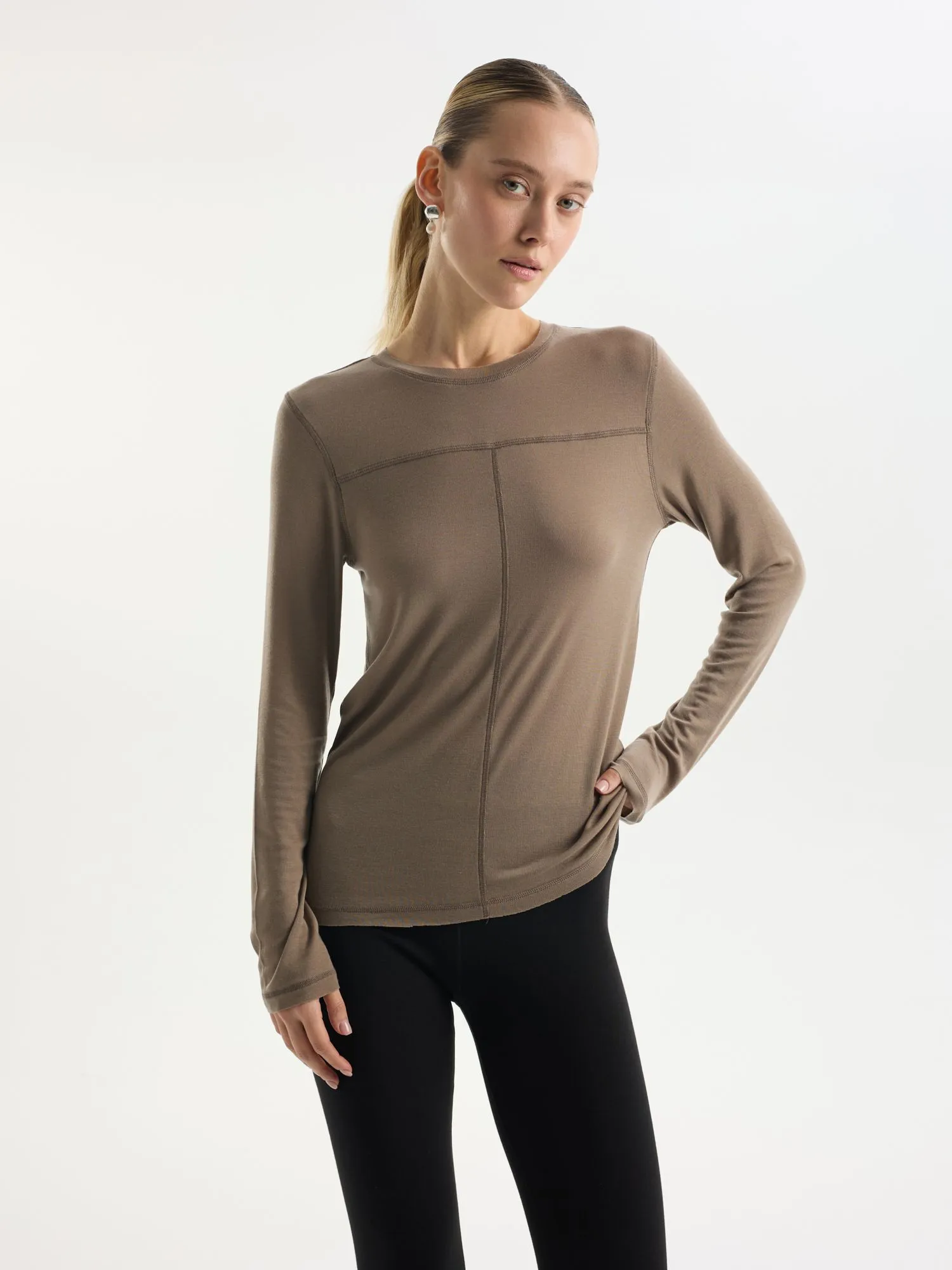 Лонгслив из лиоцелла и шерсти