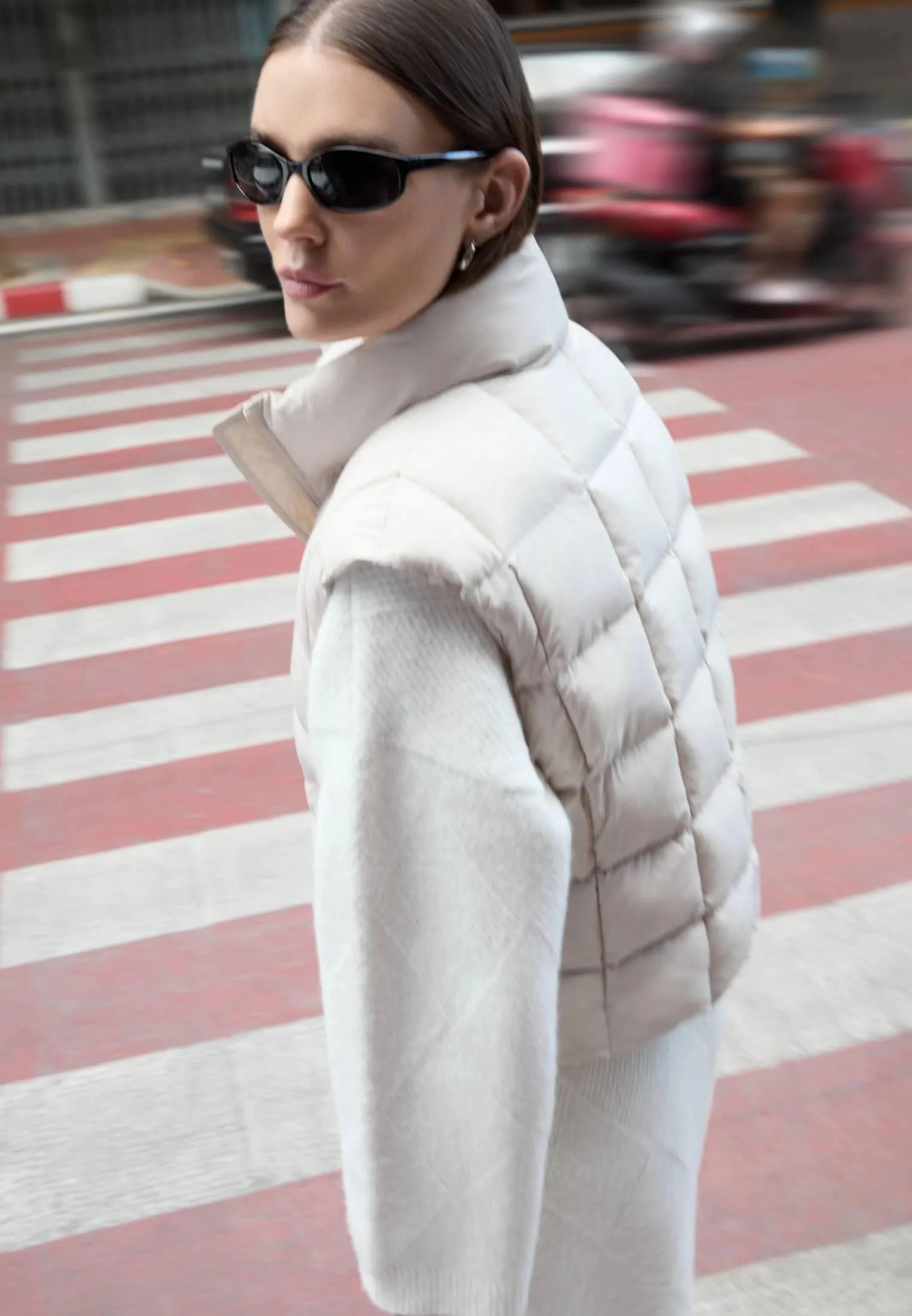 Укороченный жилет с утеплителем DuPont Sorona Aura