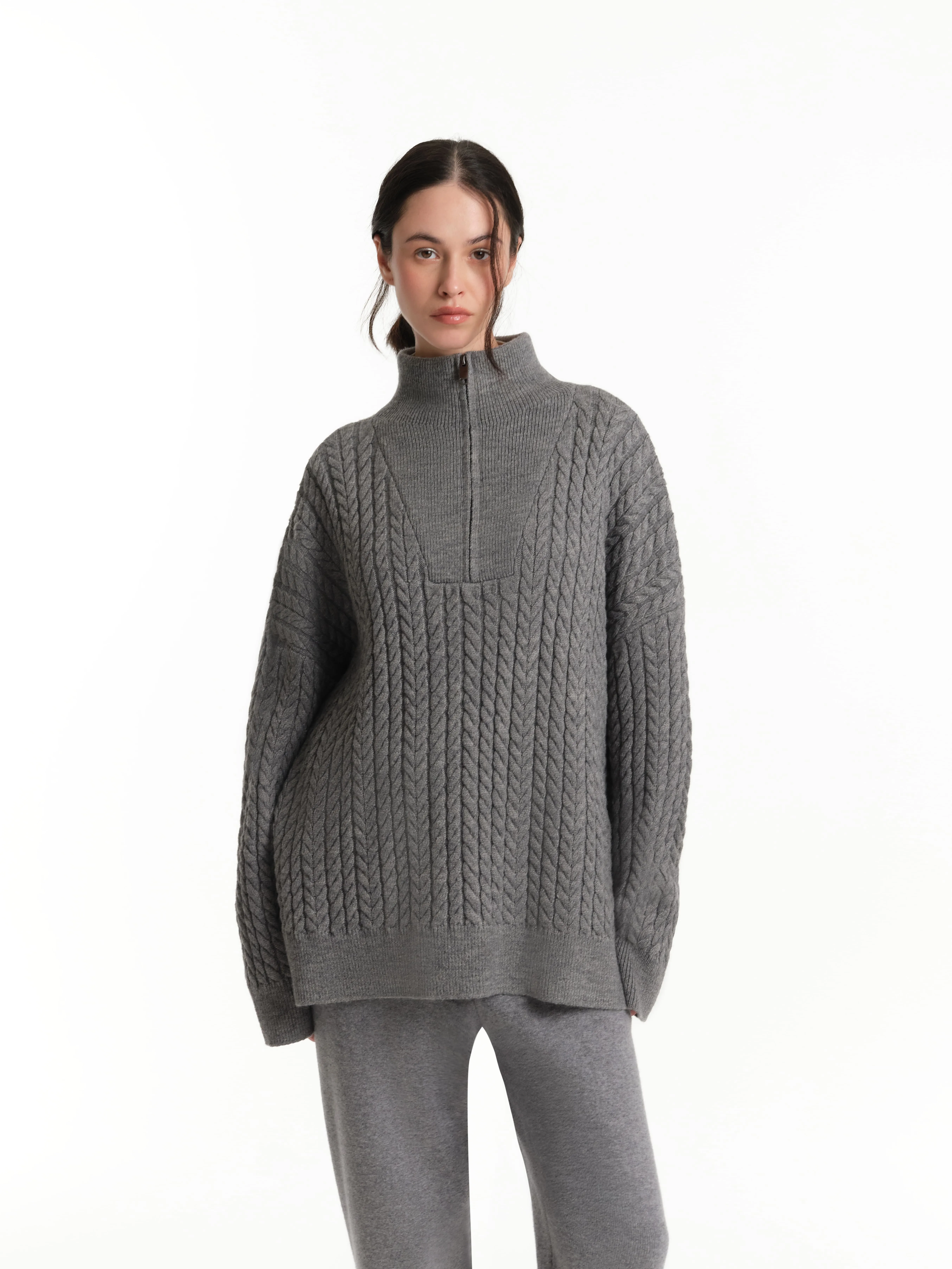 Джемпер вязаный косами с шерстью