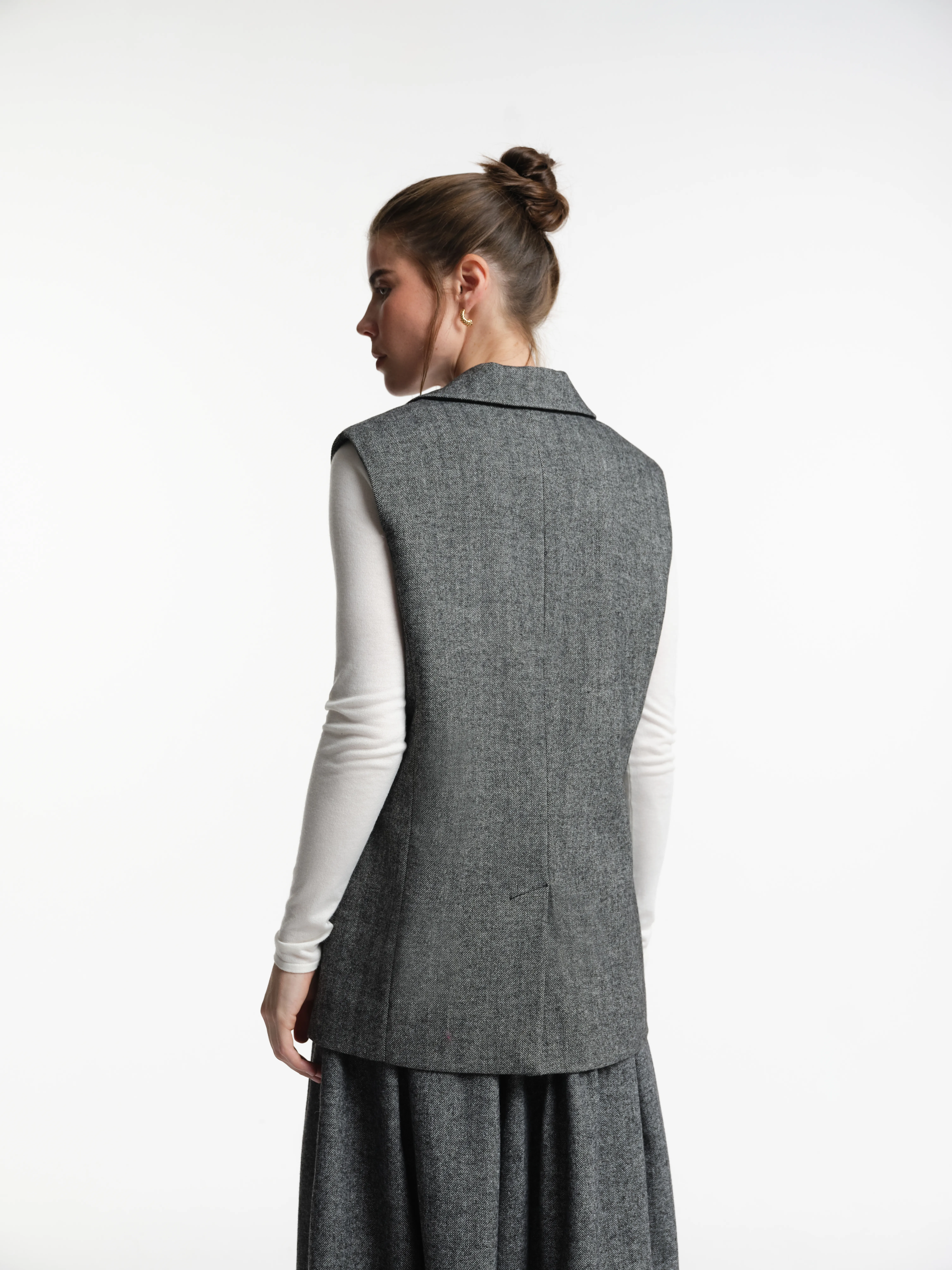 Жилет удлиненный с шерстью