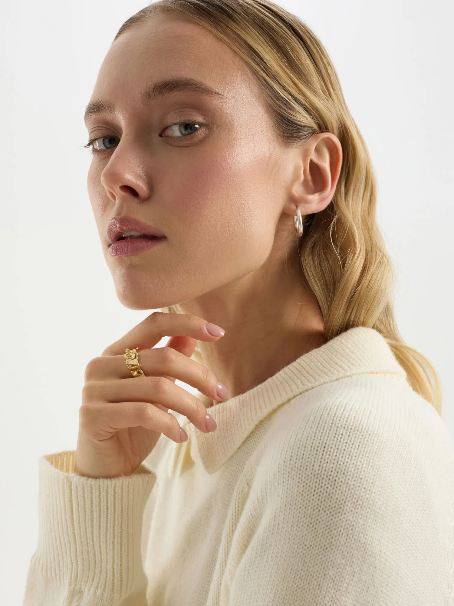 Джемпер с акцентным воротником