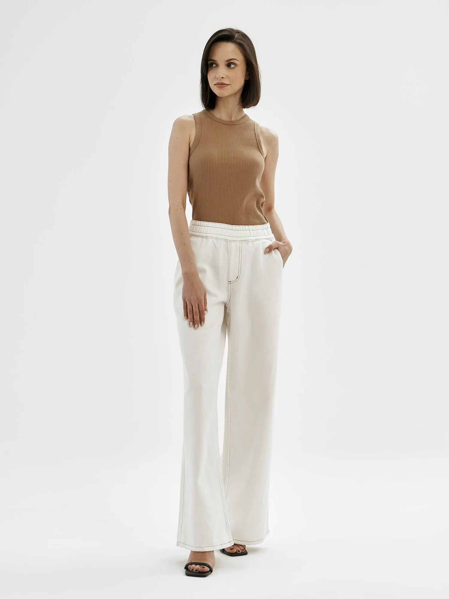 Джинсы Straight