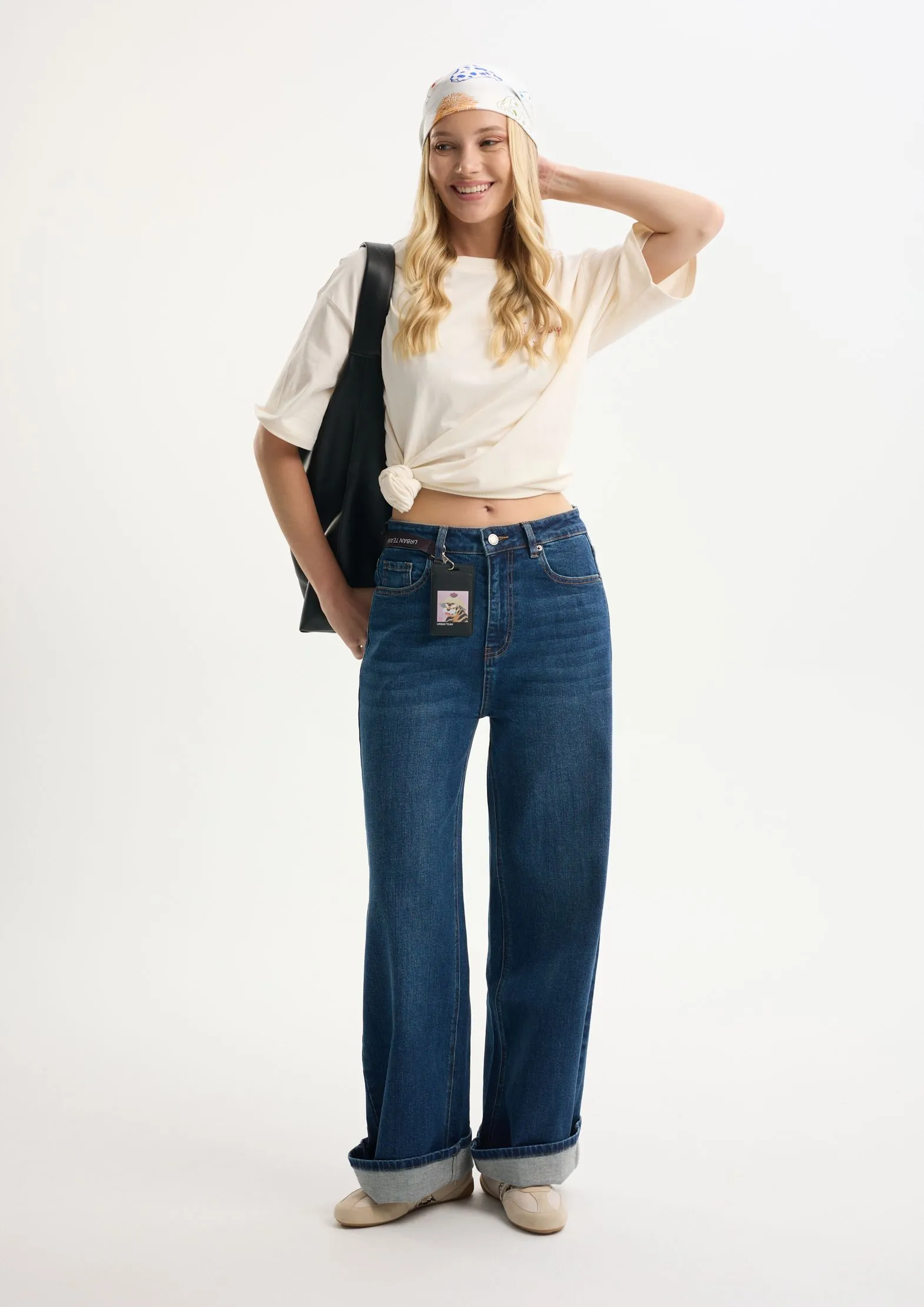 Джинсы wide leg с эффектом стирки