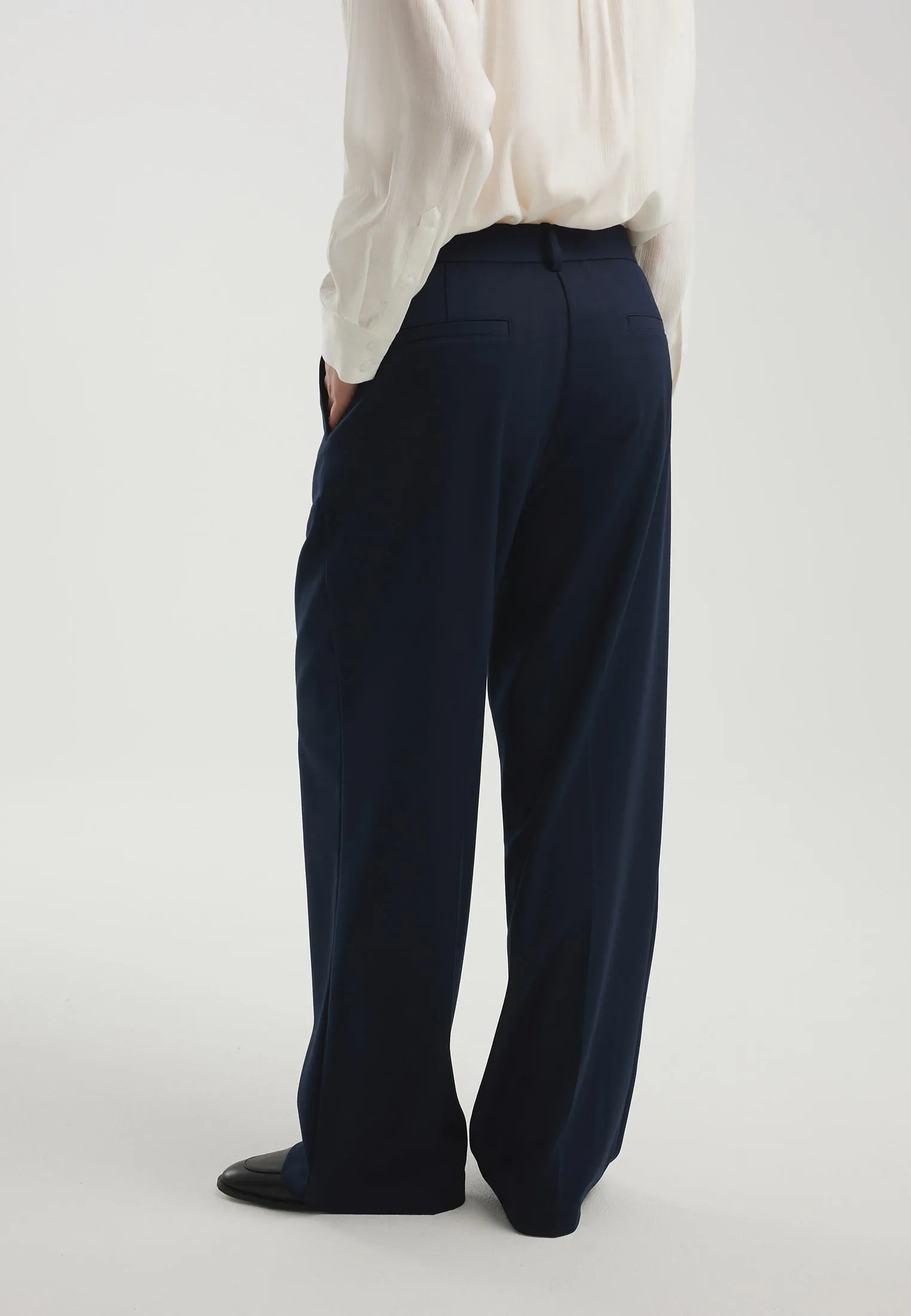 Брюки со стрелками из поливискозы