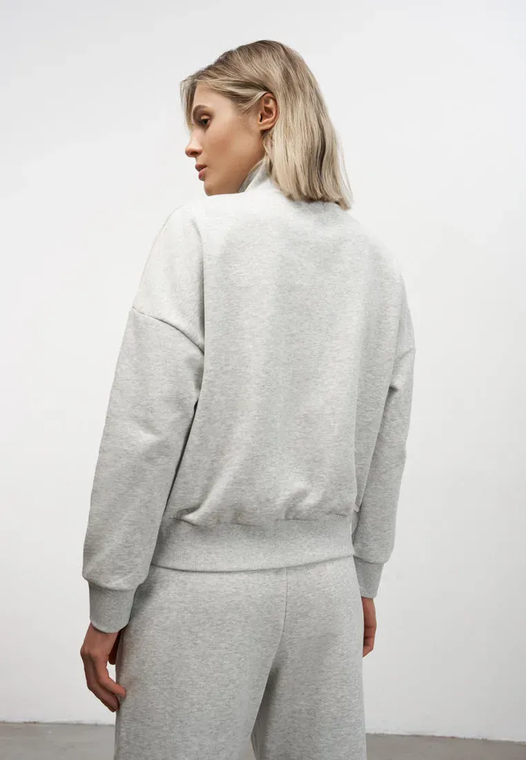 Cвитшот с воротником-стойкой