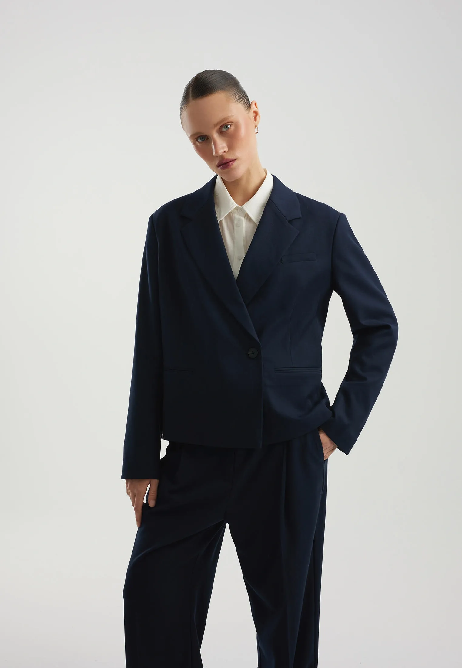 Однобортный жакет из поливискозы