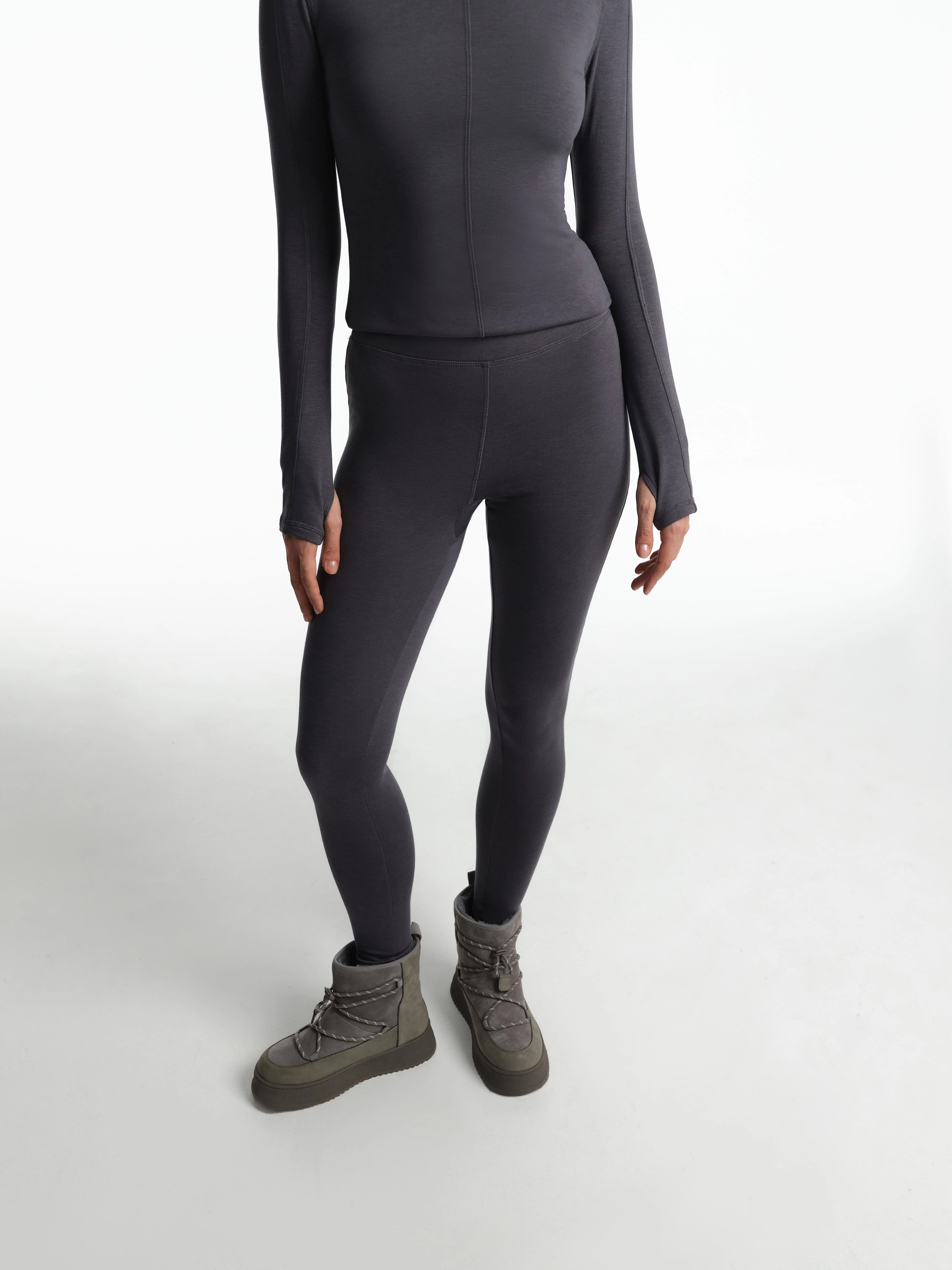 Термолеггинсы coffee carbon fiber