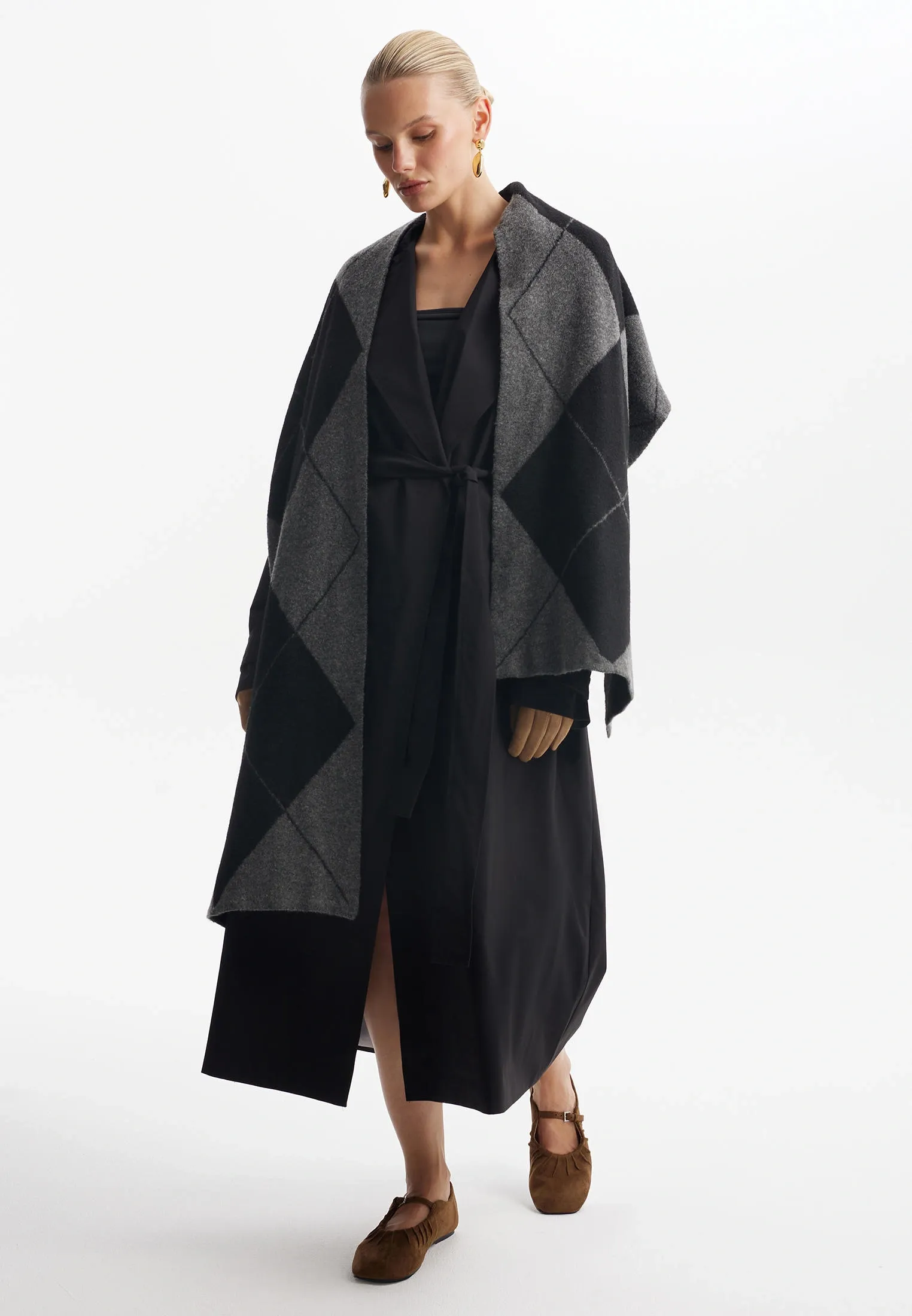 Тренч из переработанного океанического пластика REPREVE