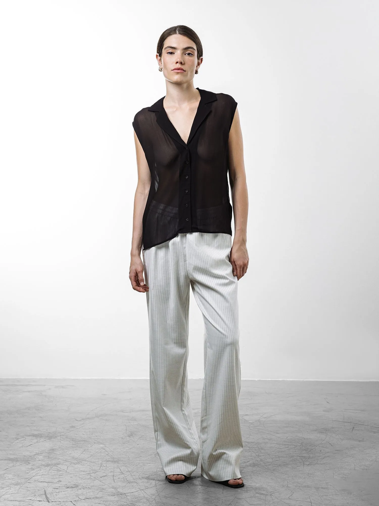 Брюки в полоску с высокой посадкой из переработанной поливискозы