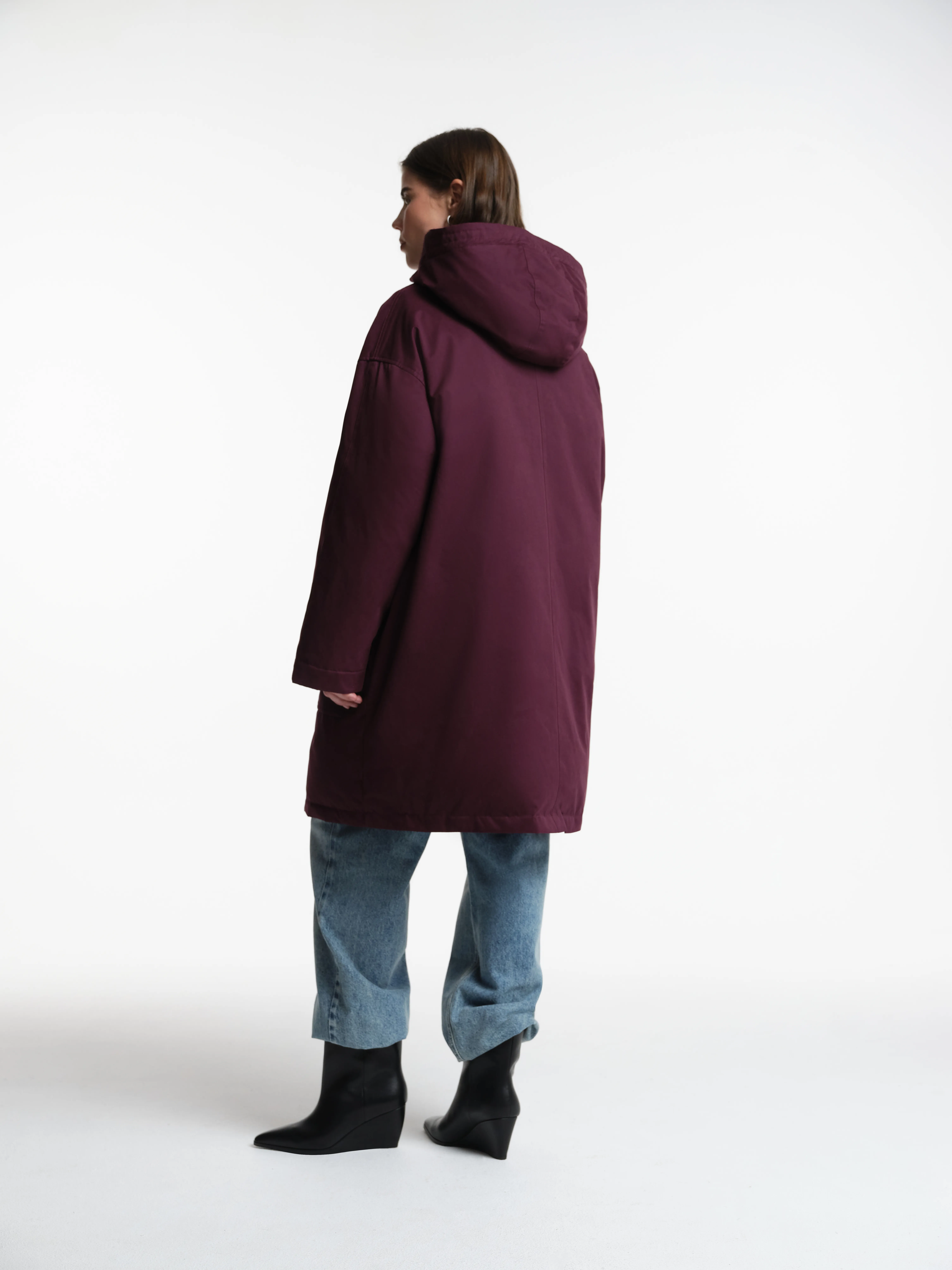 Утепленная парка oversize с капюшоном