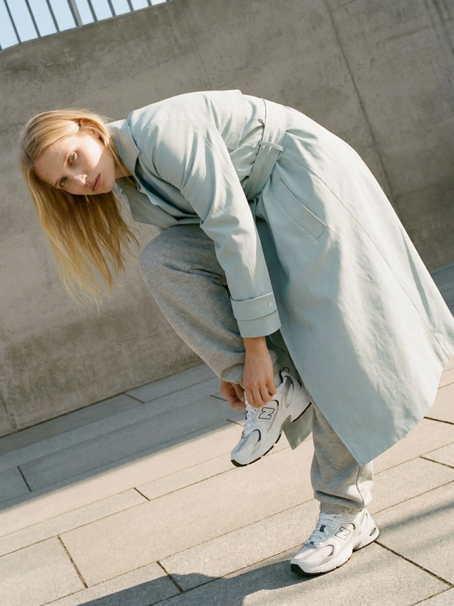 Тренч из переработанного океанического пластика REPREVE