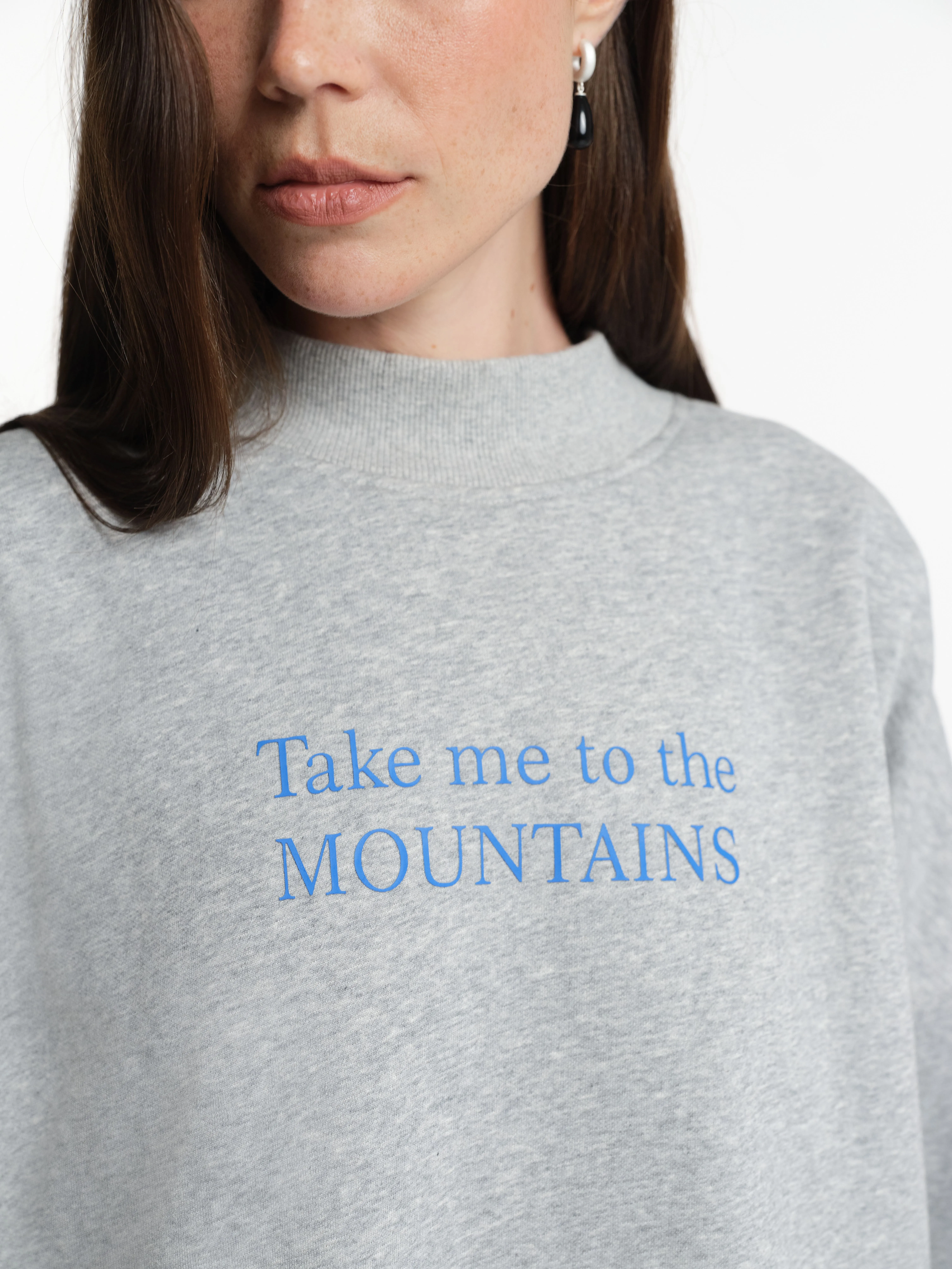 Утепленный oversize свитшот с принтом