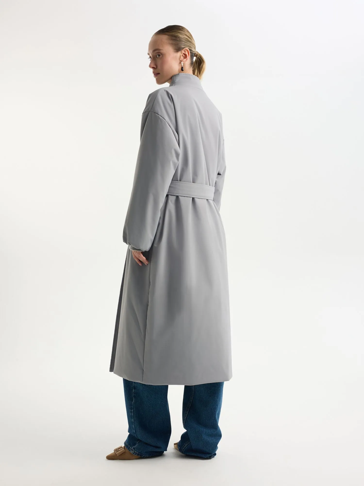 Утепленное пальто из переработанного океанического пластика