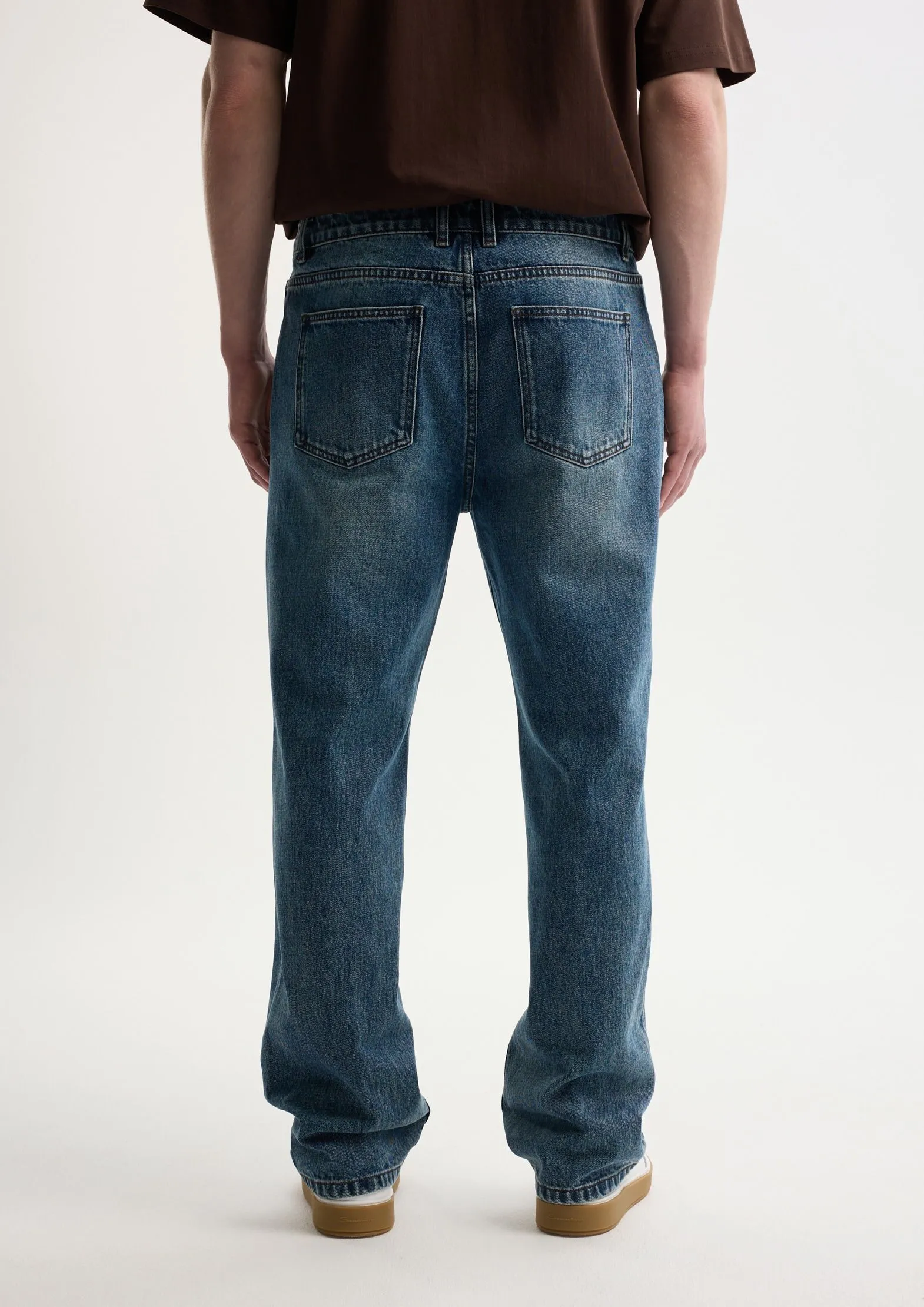 Джинсы straight fit с эффектом стирки