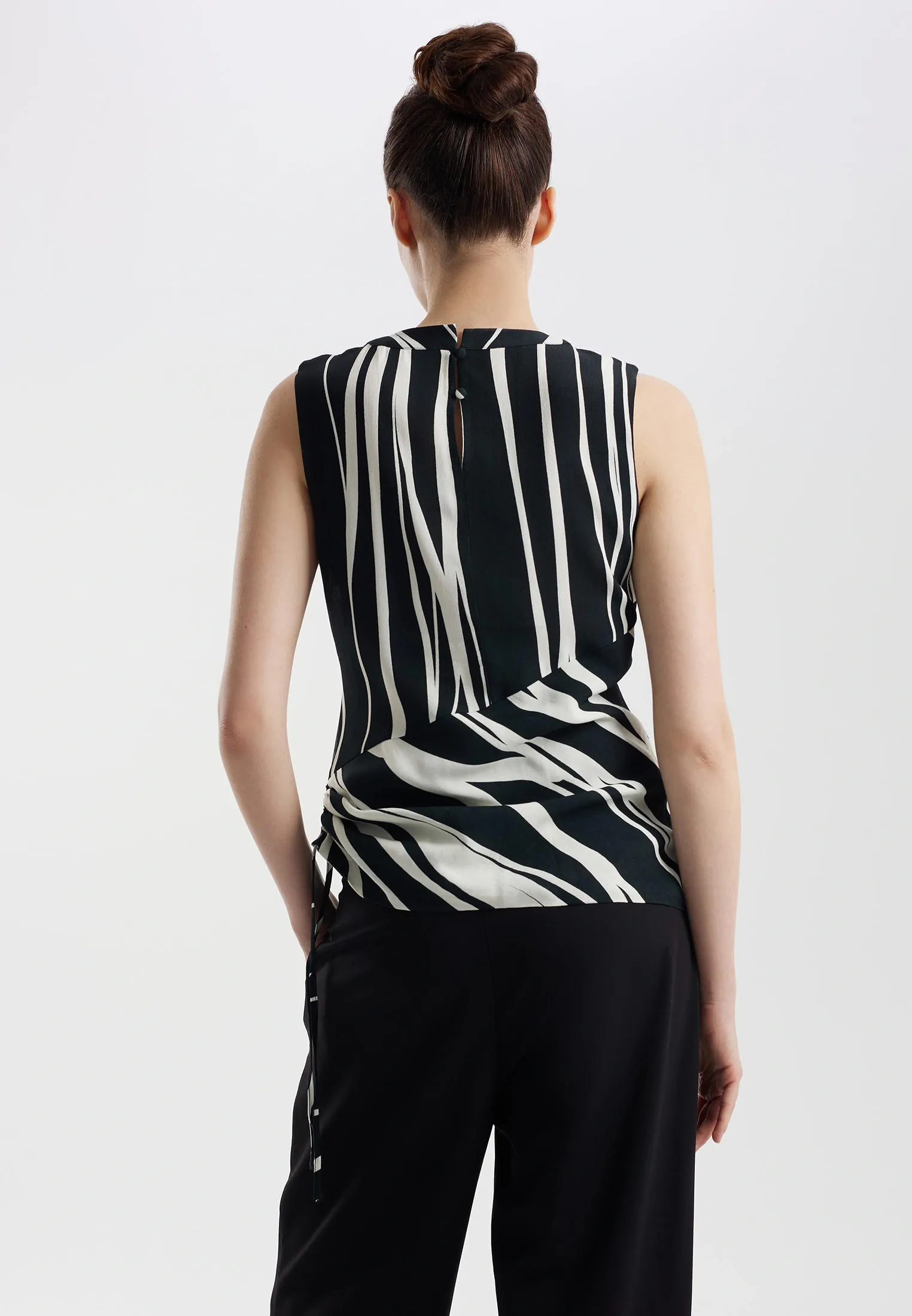 Топ из вискозы с принтом