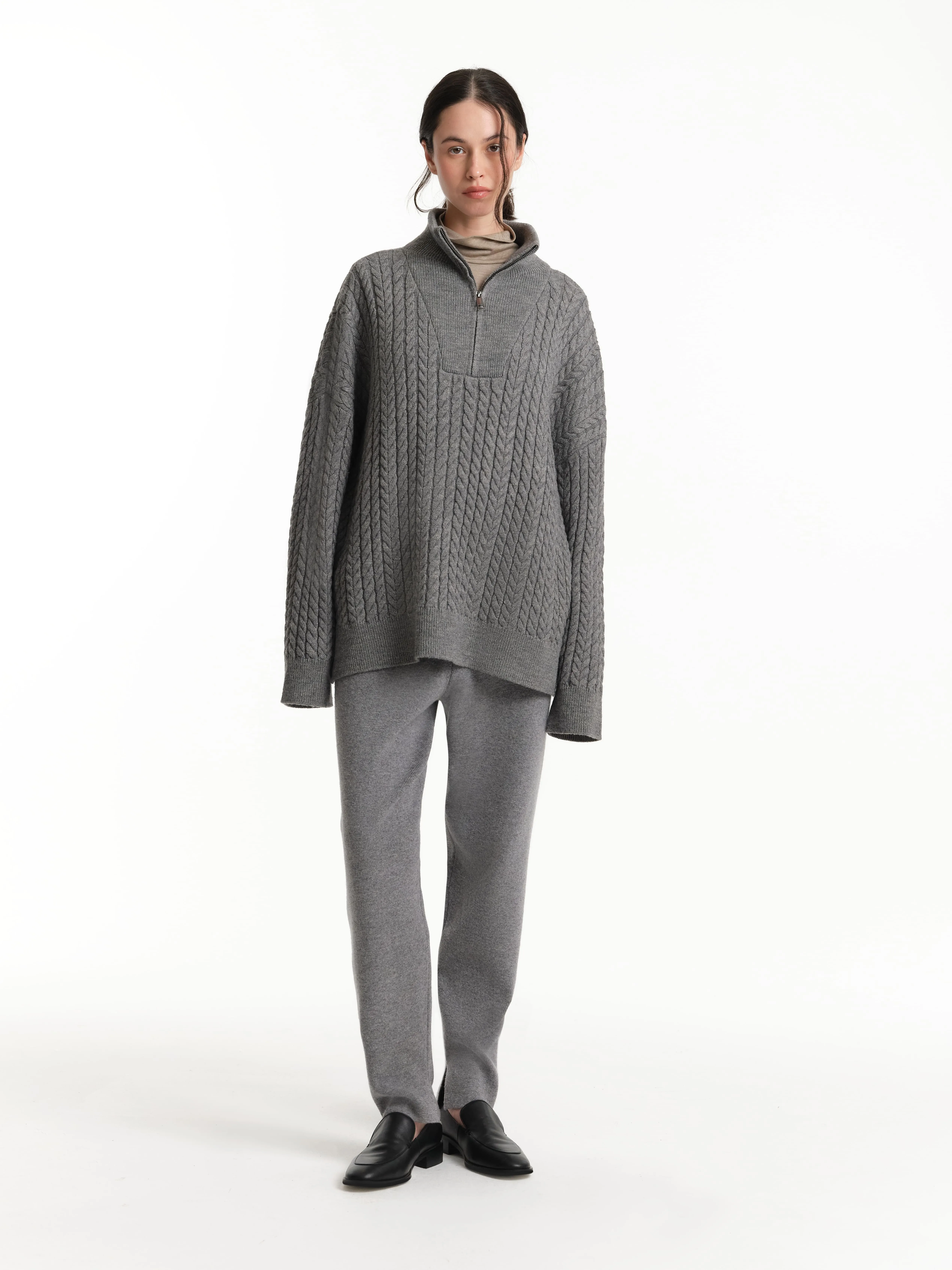 Джемпер вязаный косами с шерстью