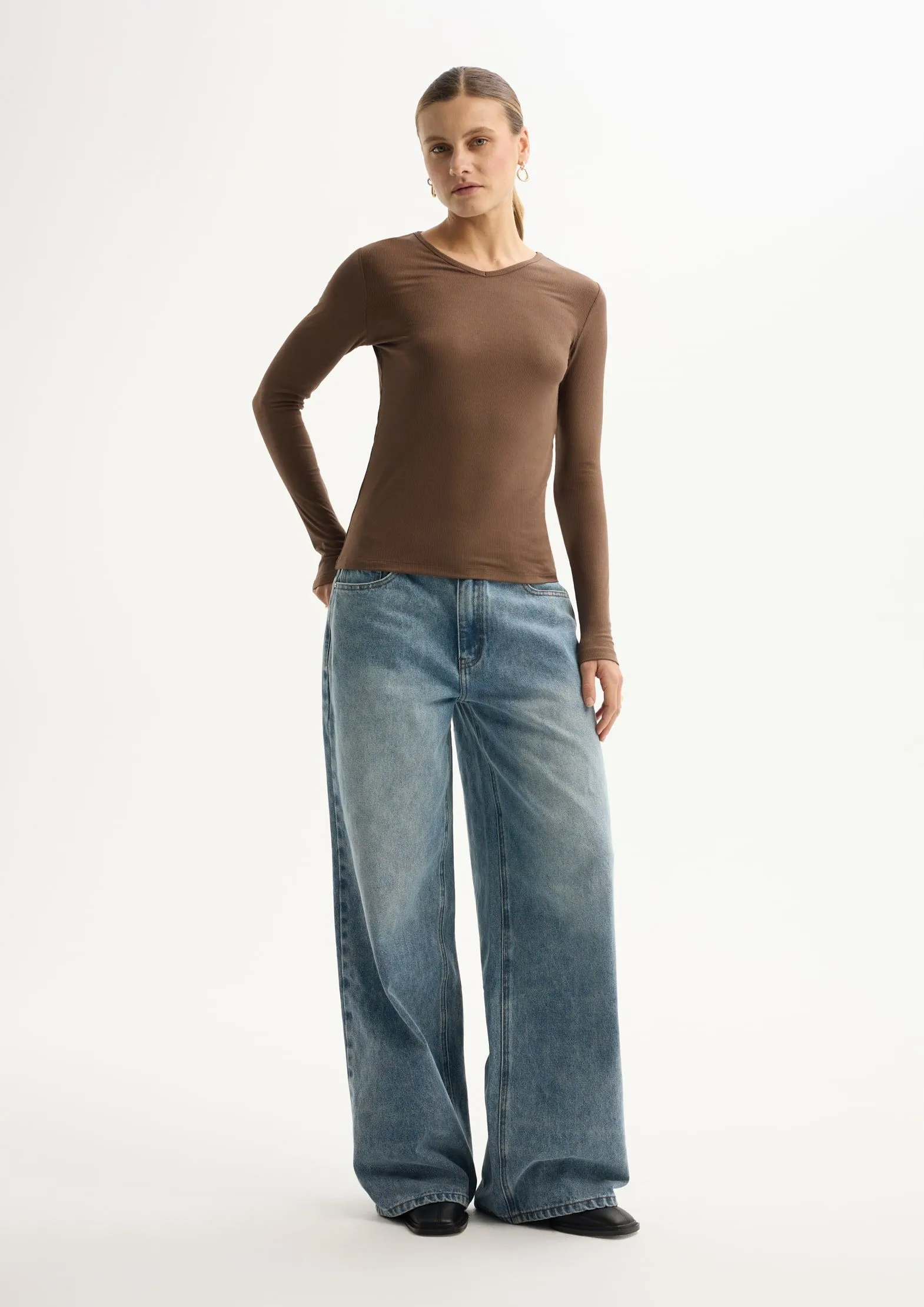 Лонгслив из смесовой ткани с лиоцеллом