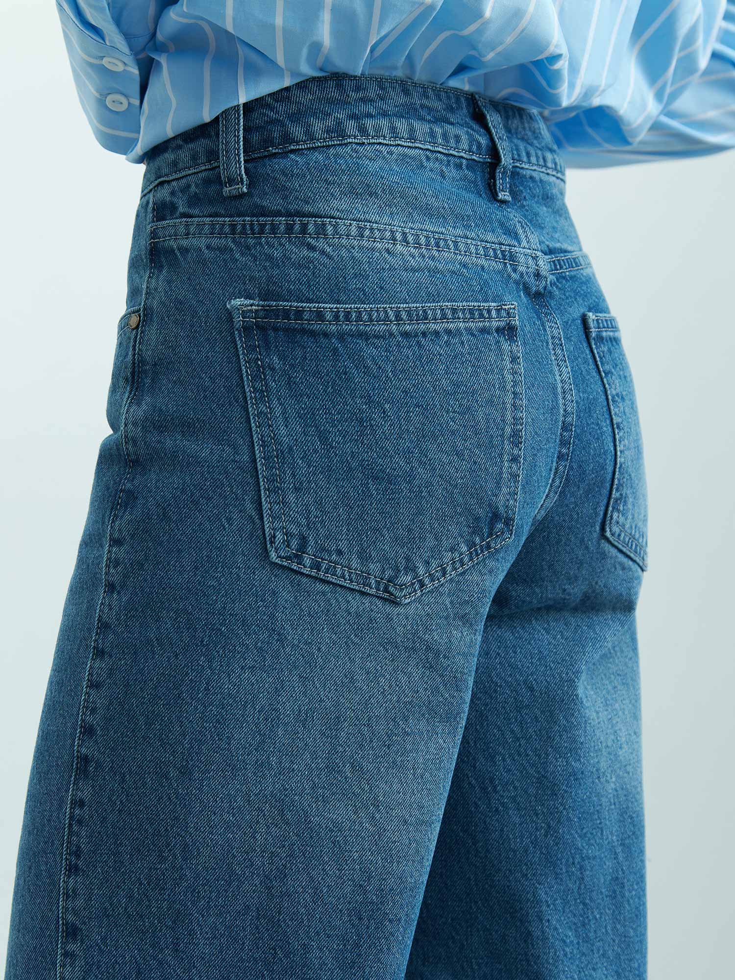 Широкие универсальные джинсы с высокой посадкой. Изображение 4