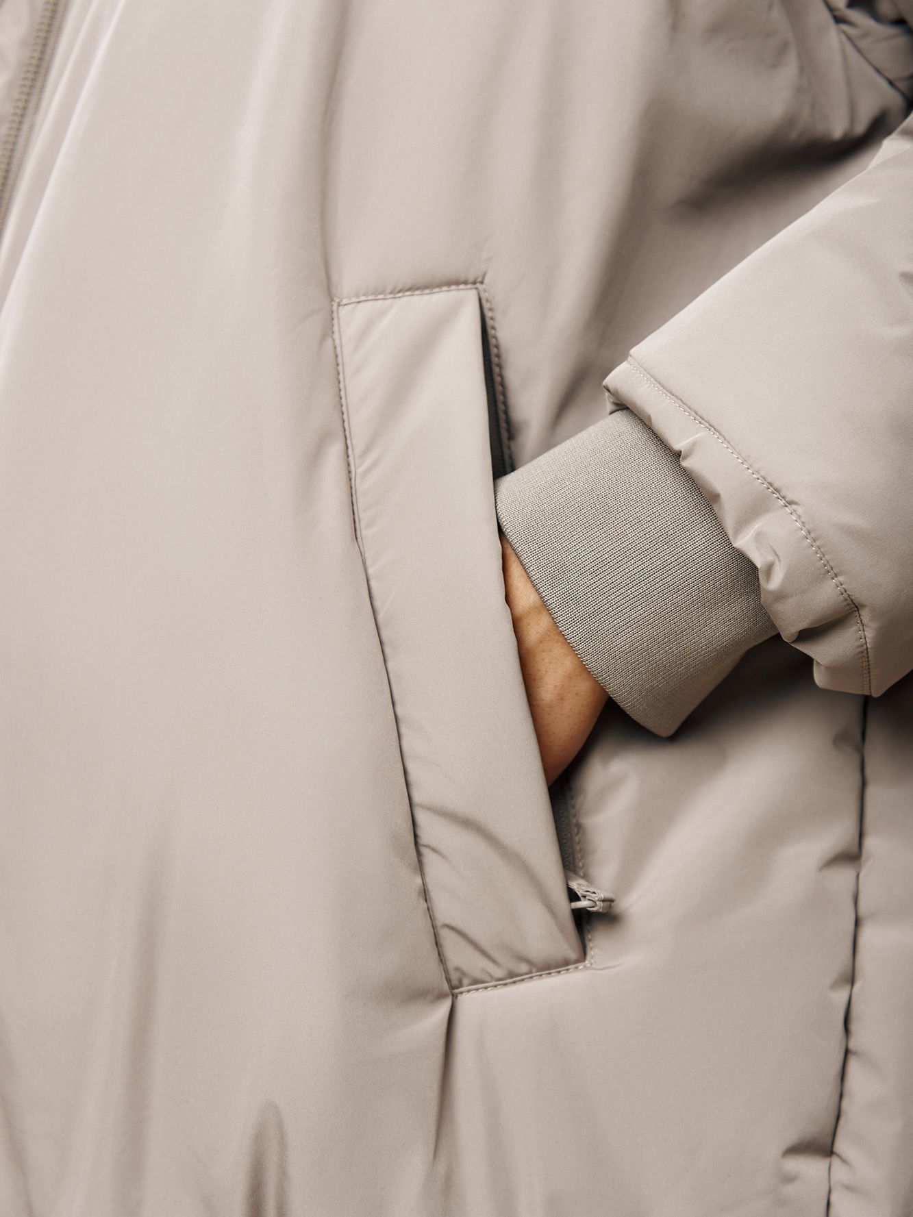 изображение куртка-бомбер утепленная из переработанного полиэстера