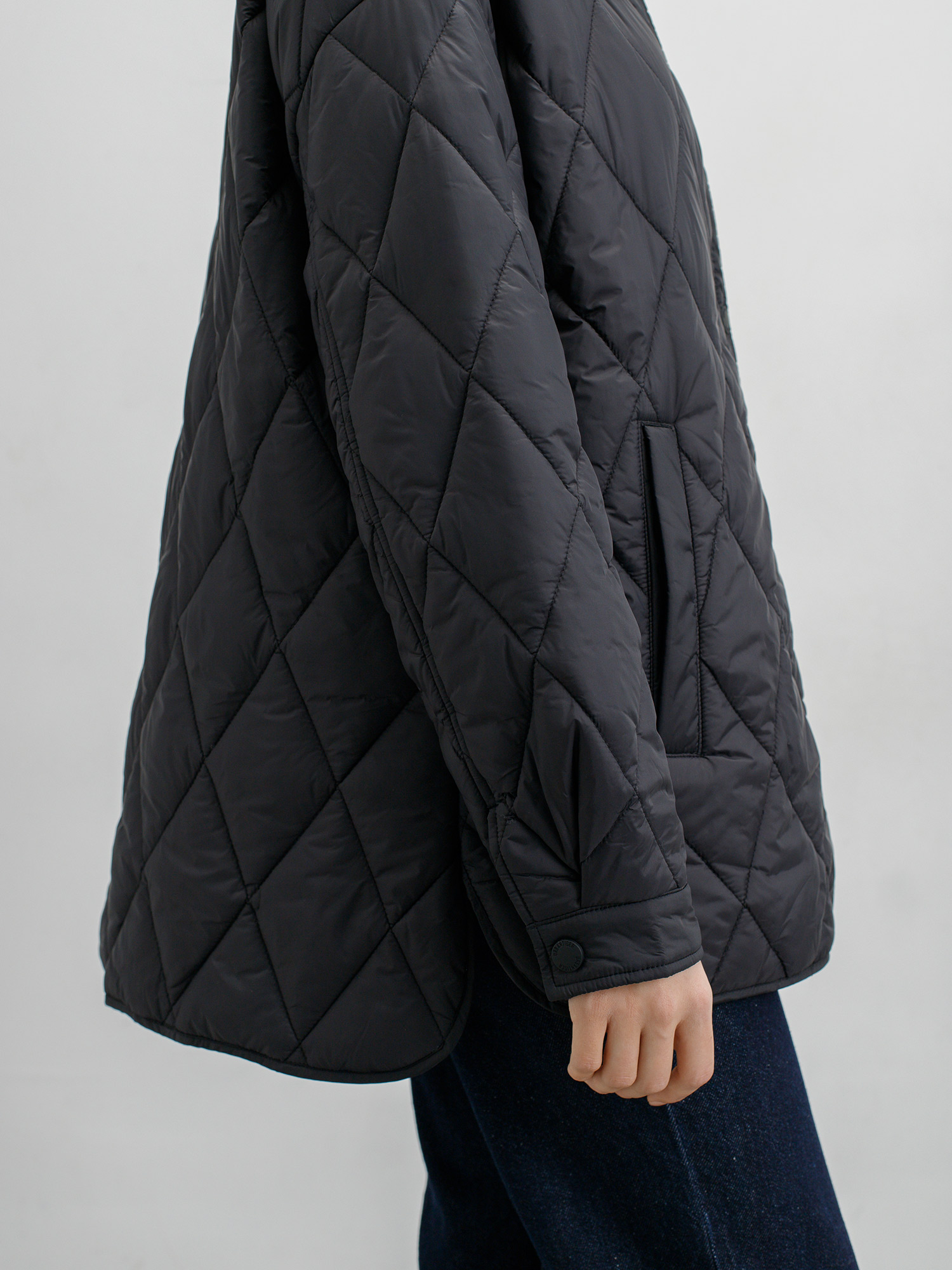 Женская стеганая куртка Soft Nylon. Изображение 5