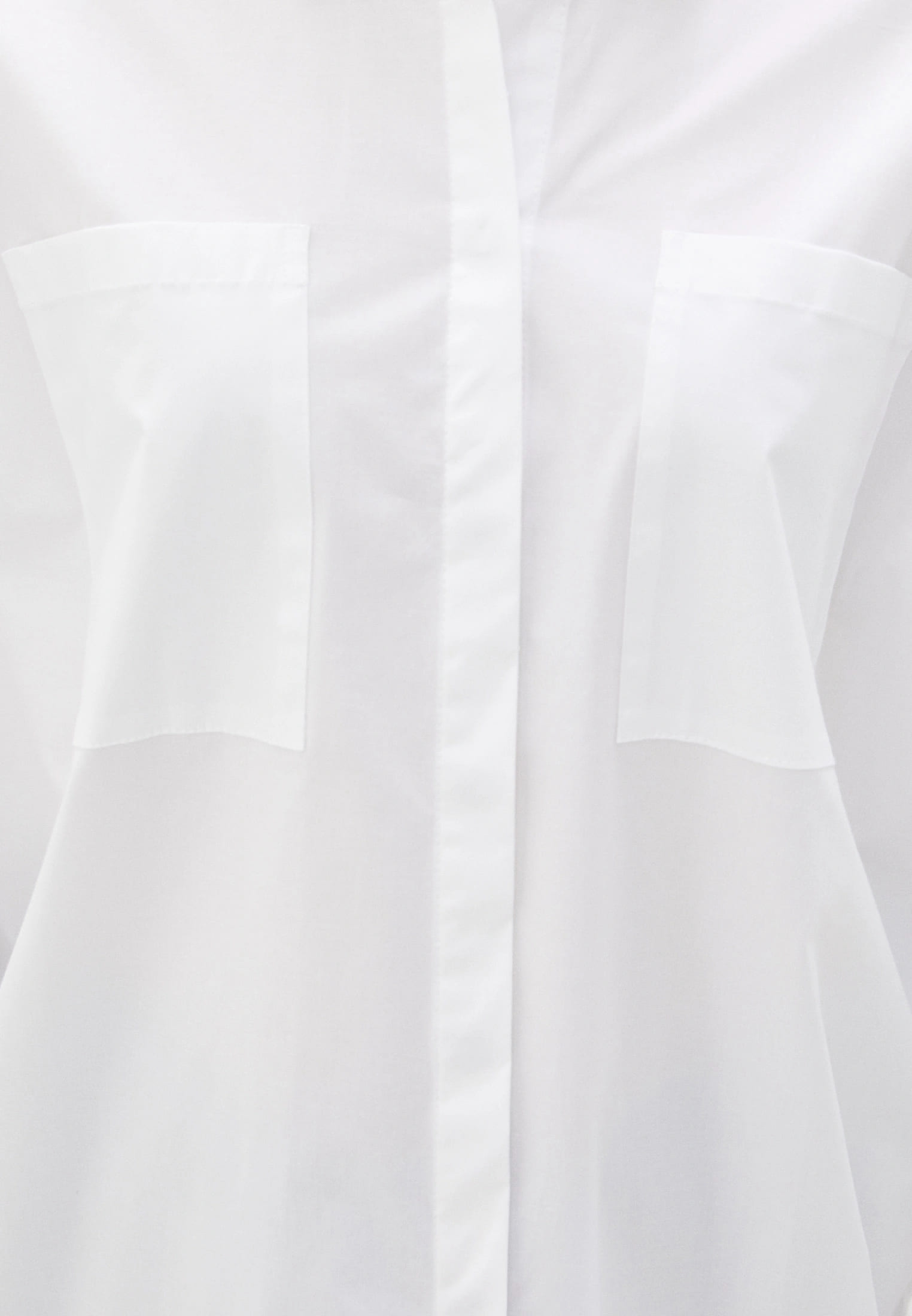 Белая блуза BAUMIA с накладными карманами. Изображение 4