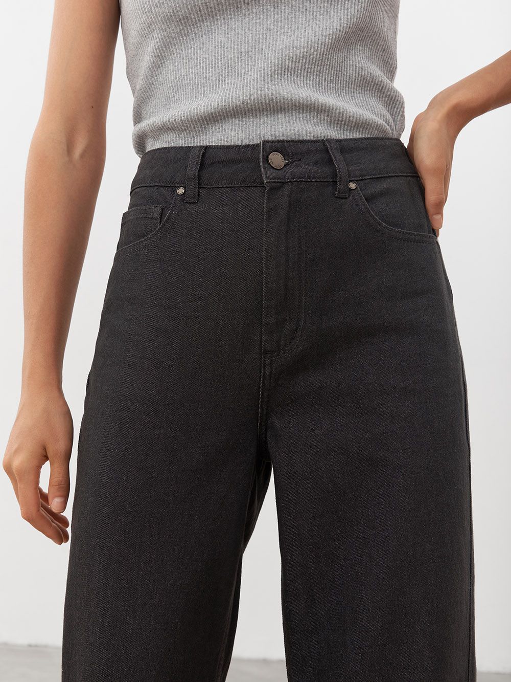 изображение джинсы straight  with slit 