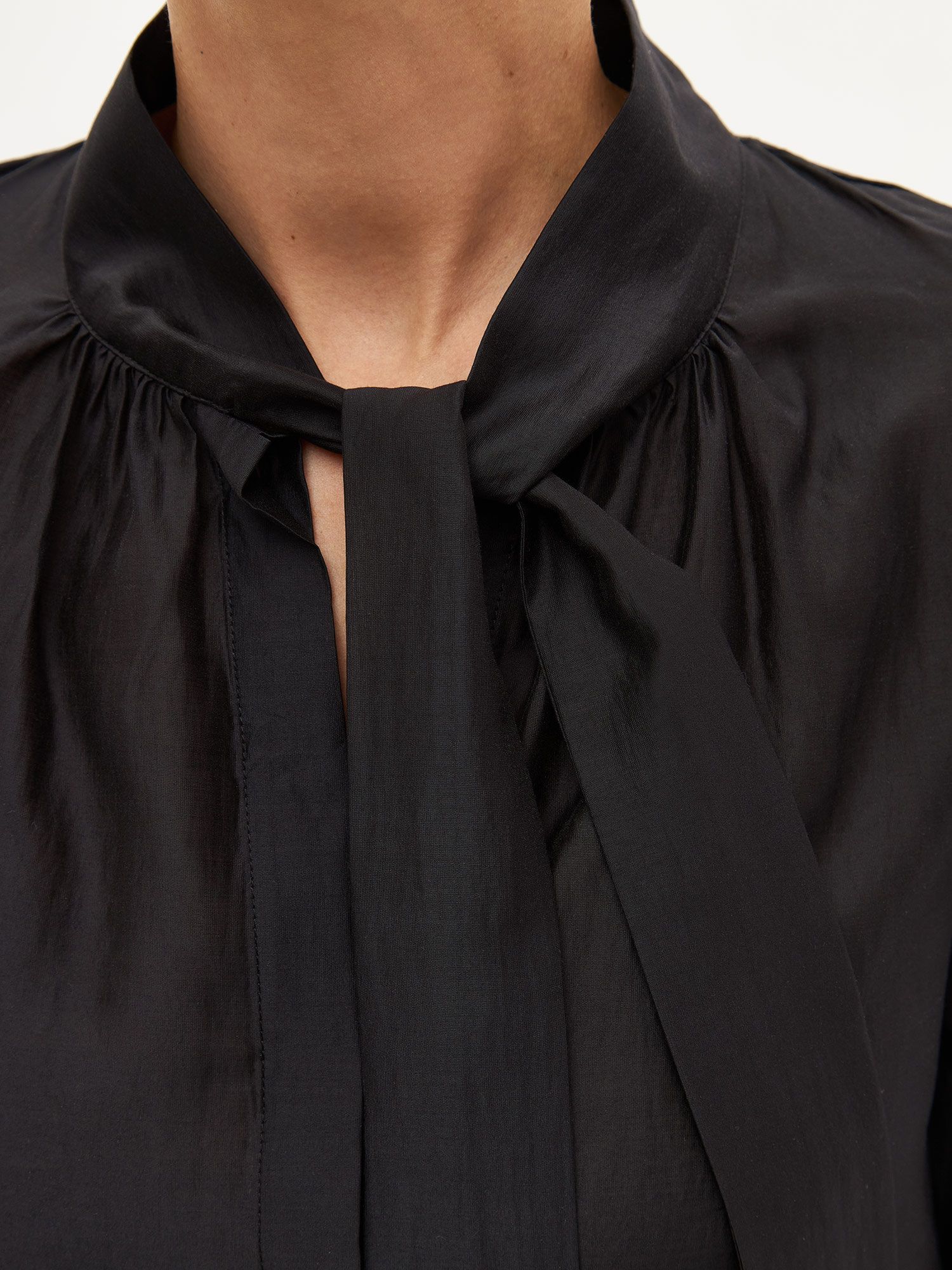Блуза с бантом из экологичного модала. Изображение 3