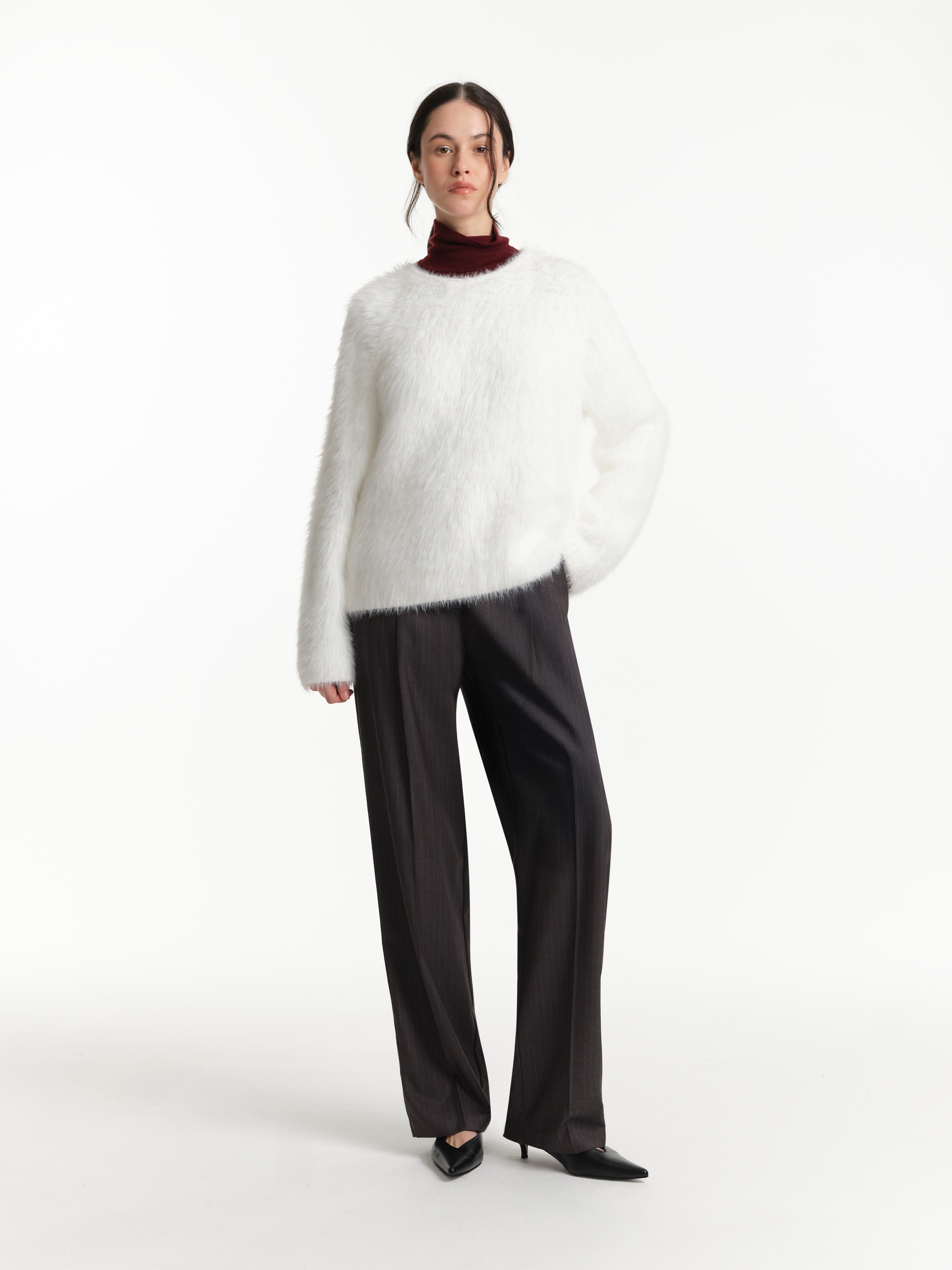 Свитер из пряжи с длинным ворсом, фотография 1